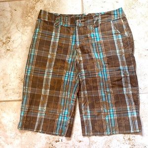 ‘So Wear It Declare It’ Bermudas, Brown/tan/blue print. Measurements in pics. 7